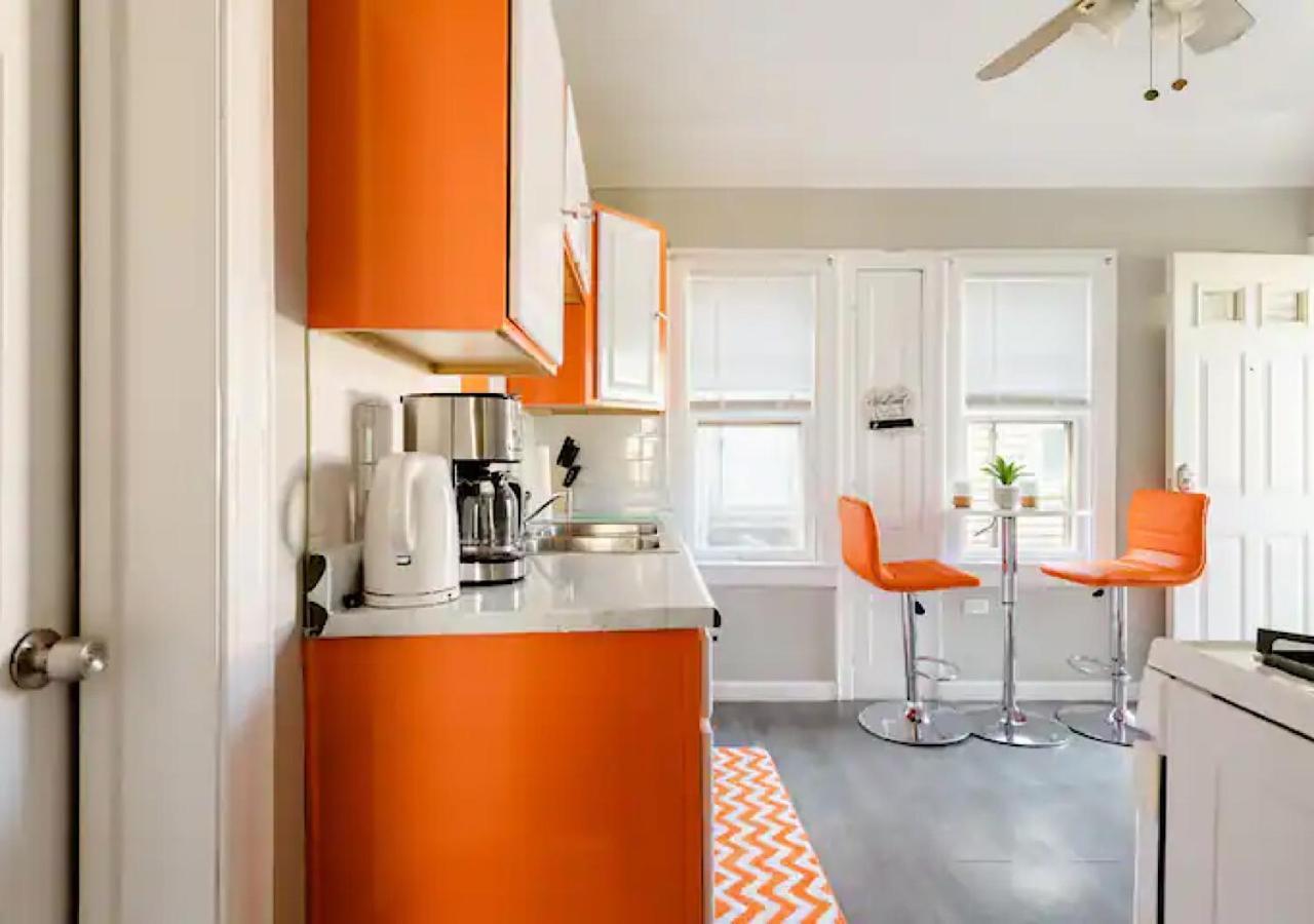 Villa La Naranja Retreat - Cozy Duplex Near Downtown With Parking, 300 Mb Wifi & Self Check In Cleveland Exterior foto