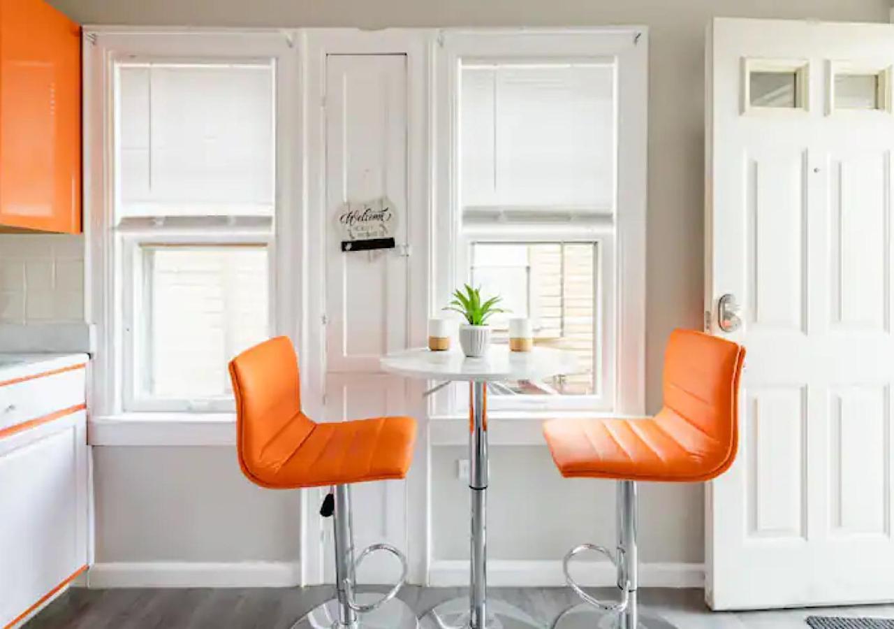 Villa La Naranja Retreat - Cozy Duplex Near Downtown With Parking, 300 Mb Wifi & Self Check In Cleveland Exterior foto